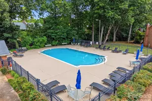 5901 Quail Hollow Rd, Charlotte, NC 28210 - Photo 3