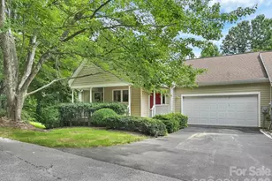 101 Valley Hill Dr, Hendersonville, NC 28791 - Photo 1