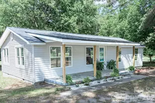 3105 Evelyn Cir, Darlington, SC 29540 - Photo 1