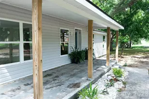 3105 Evelyn Cir, Darlington, SC 29540 - Photo 3