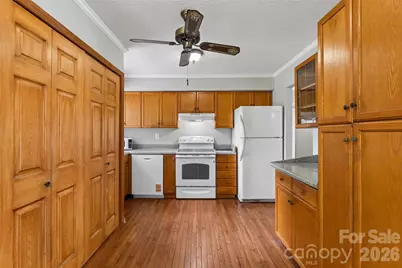 550 Englewood Street NE, Concord, NC 28025 - Photo 9