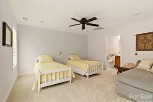 7569 Short Putt Ct, Charlotte, NC 28215 - Photo 21