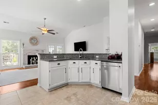 8632 Castlebay Dr, Charlotte, NC 28277 - Photo 9