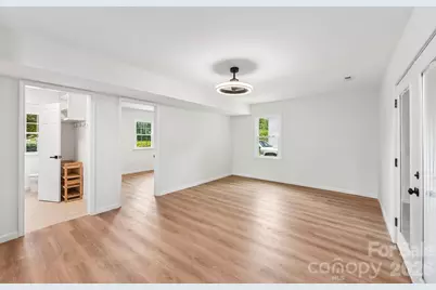 318 Red Roan Place, Charlotte, NC 28215 - Photo 27