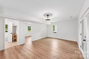 318 Red Roan Pl, Charlotte, NC 28215 - Photo 27