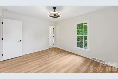318 Red Roan Place, Charlotte, NC 28215 - Photo 23
