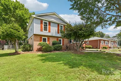 318 Red Roan Place, Charlotte, NC 28215 - Photo 3