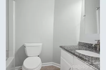 607 Oakbluff Circle, Charlotte, NC 28216 - Photo 17