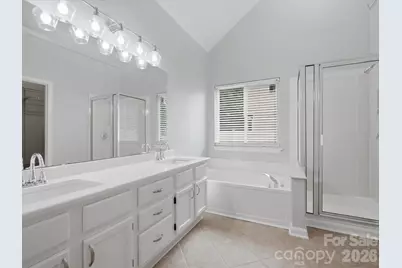 607 Oakbluff Circle, Charlotte, NC 28216 - Photo 13