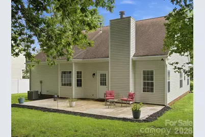 607 Oakbluff Circle, Charlotte, NC 28216 - Photo 21