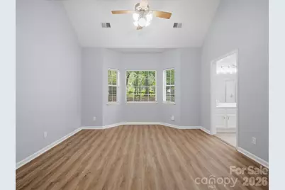 607 Oakbluff Circle, Charlotte, NC 28216 - Photo 11