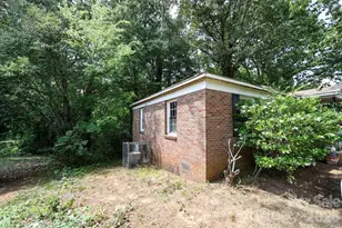 1609 Maribel Ave, Charlotte, NC 28216 - Photo 13