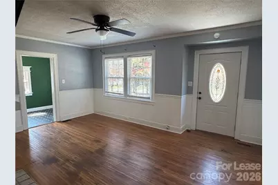 512 W 8th Avenue, Gastonia, NC 28052 - Photo 3