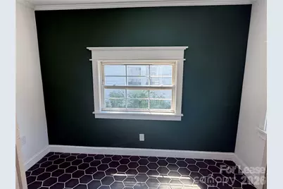 512 W 8th Avenue, Gastonia, NC 28052 - Photo 5