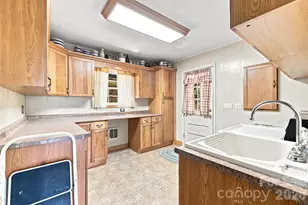 518 Nicholson Cove Rd, Cullowhee, NC 28723 - Photo 17