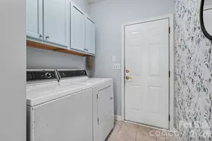 12034 Hampton Pl Dr, Charlotte, NC 28269 - Photo 31