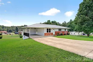 224 Cherokee Way, Marion, NC 28752 - Photo 3