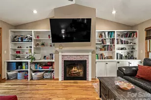 70 Promised Ridge Dr, Hendersonville, NC 28791 - Photo 25
