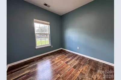 4515 Fox Thorne Drive, Charlotte, NC 28216 - Photo 11