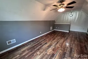 4515 Fox Thorne Dr, Charlotte, NC 28216 - Photo 15