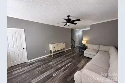 4515 Fox Thorne Drive, Charlotte, NC 28216 - Photo 3