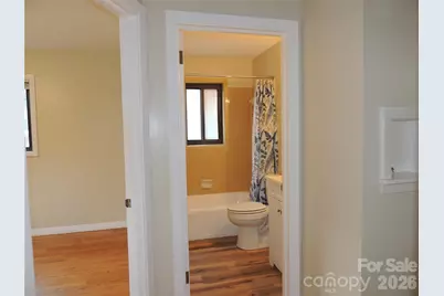 409 East K Street E, Newton, NC 28658 - Photo 19
