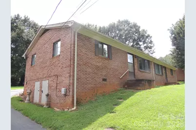 409 East K Street E, Newton, NC 28658 - Photo 3