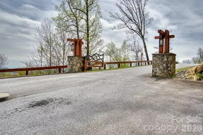 R5 Curtain Bluff, Hendersonville, NC 28791 - Photo 5