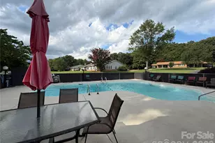 242 Eastwood Village Dr, Bostic, NC 28018 - Photo 5