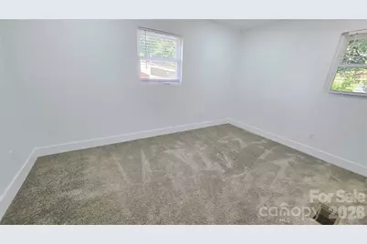 513 E Ohio Avenue, Bessemer City, NC 28016 - Photo 25