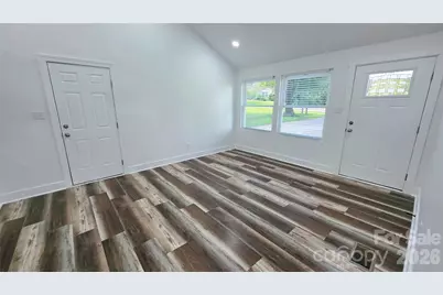 513 E Ohio Avenue, Bessemer City, NC 28016 - Photo 15
