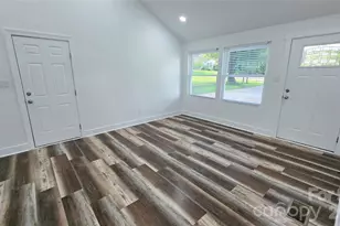 513 E Ohio Ave, Bessemer City, NC 28016 - Photo 15
