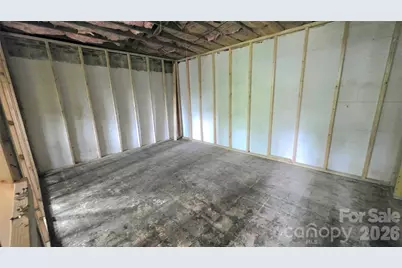 513 E Ohio Avenue, Bessemer City, NC 28016 - Photo 37