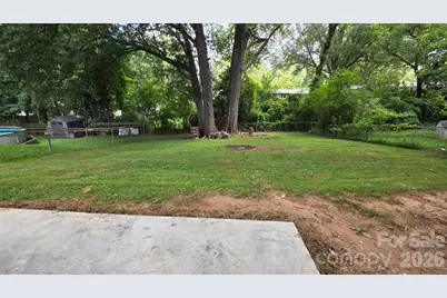 513 E Ohio Avenue, Bessemer City, NC 28016 - Photo 45