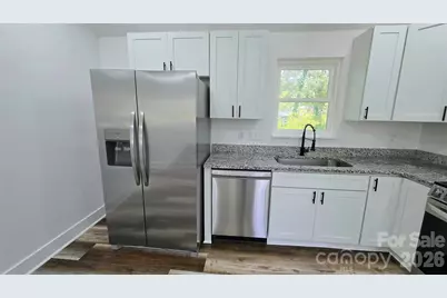513 E Ohio Avenue, Bessemer City, NC 28016 - Photo 13