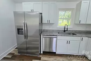 513 E Ohio Ave, Bessemer City, NC 28016 - Photo 13