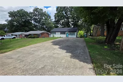 513 E Ohio Avenue, Bessemer City, NC 28016 - Photo 5