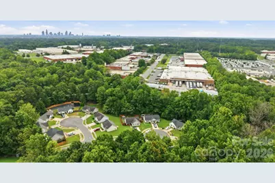 5205 Windy Valley Drive, Charlotte, NC 28208 - Photo 13