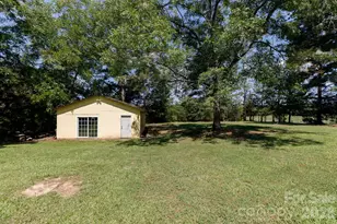 12173 Old Douglass Rd, Blackstock, SC 29014 - Photo 5