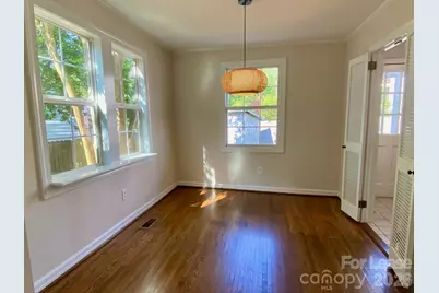 5300 Buckingham Drive, Charlotte, NC 28209 - Photo 5