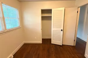 4410 Brooktree Dr, Charlotte, NC 28208 - Photo 11