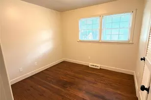 4410 Brooktree Dr, Charlotte, NC 28208 - Photo 9