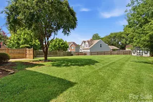 8807 Royal Bluff Dr, Charlotte, NC 28269 - Photo 27