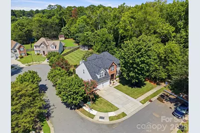 8807 Royal Bluff Drive, Charlotte, NC 28269 - Photo 31