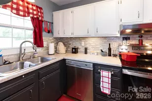 405 Southway Garden Rd, Arden, NC 28704 - Photo 5