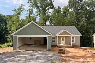 1167 Creekwood Dr, Morganton, NC 28655 - Photo 3