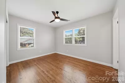 908 13th Street NW, Conover, NC 28613 - Photo 17