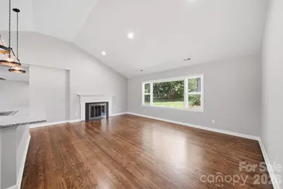 908 13th Street NW, Conover, NC 28613 - Photo 9