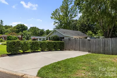 3123 Edsel Place, Charlotte, NC 28205 - Photo 21