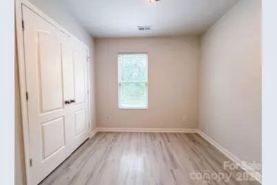 7329 Hidden Creek Drive, Charlotte, NC 28214 - Photo 13